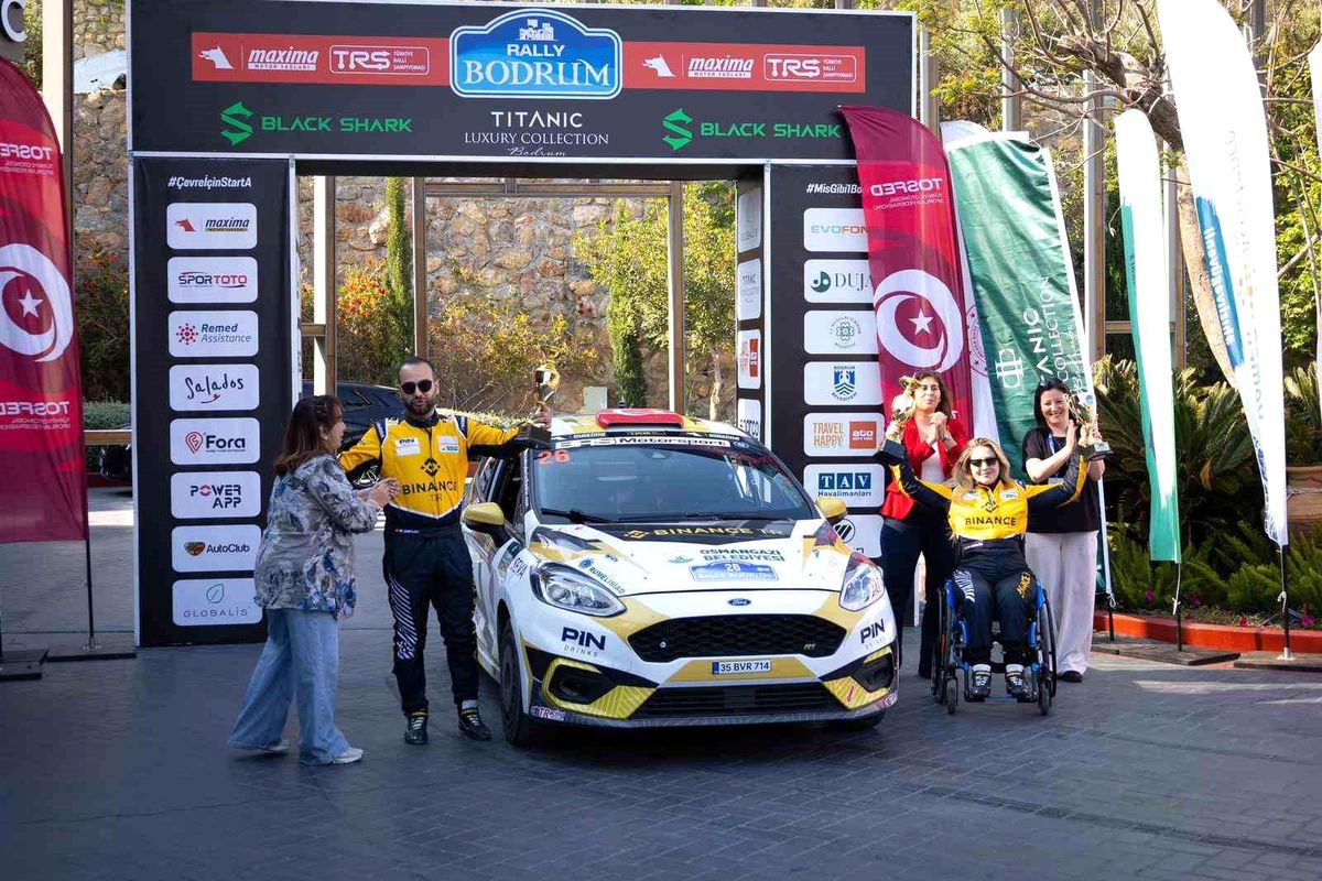 Bodrum Rallisi\'nde Kübra Denizci Keskin rüzgarı