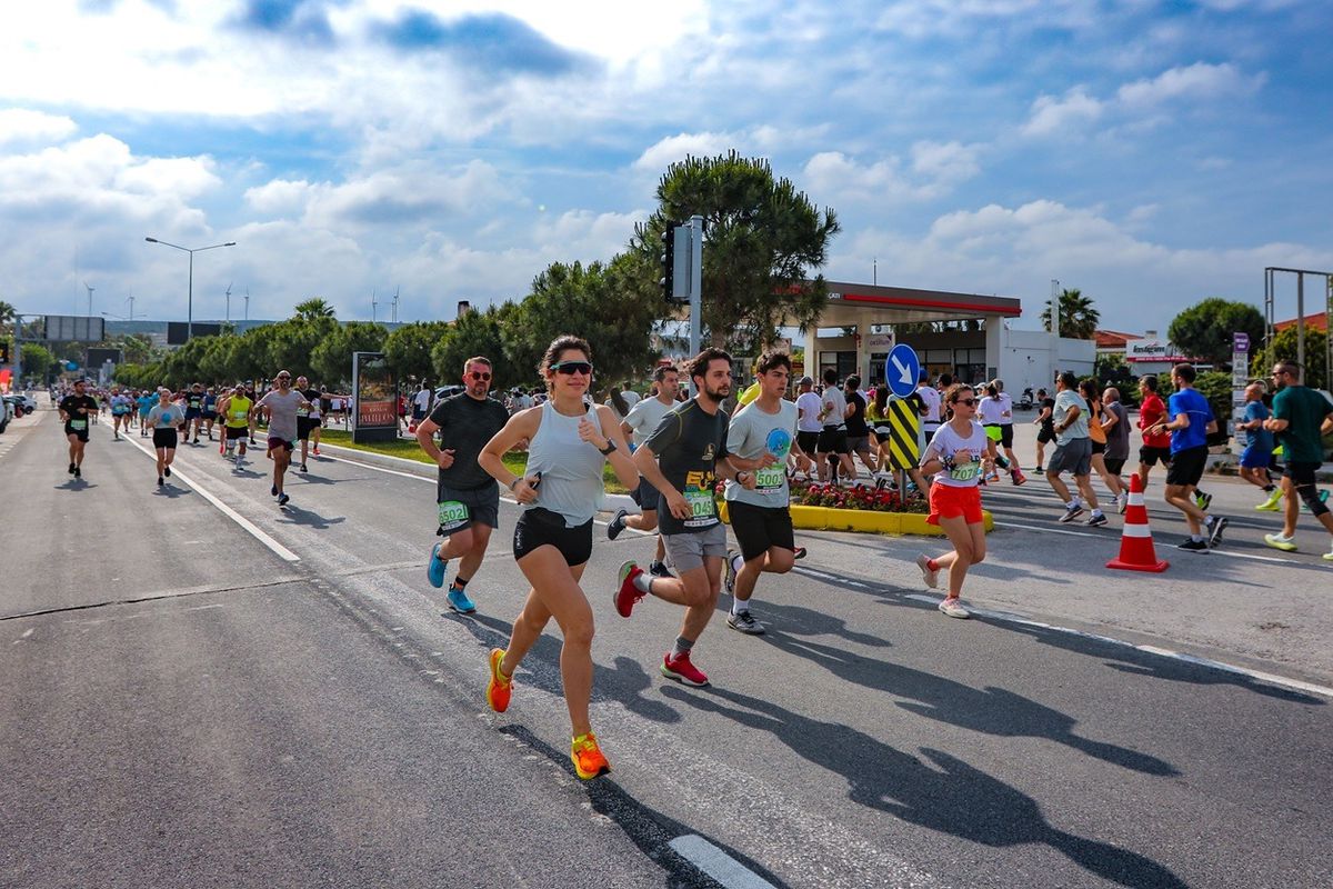 4. Salomon Çeşme Yarı Maratonu Başlıyor