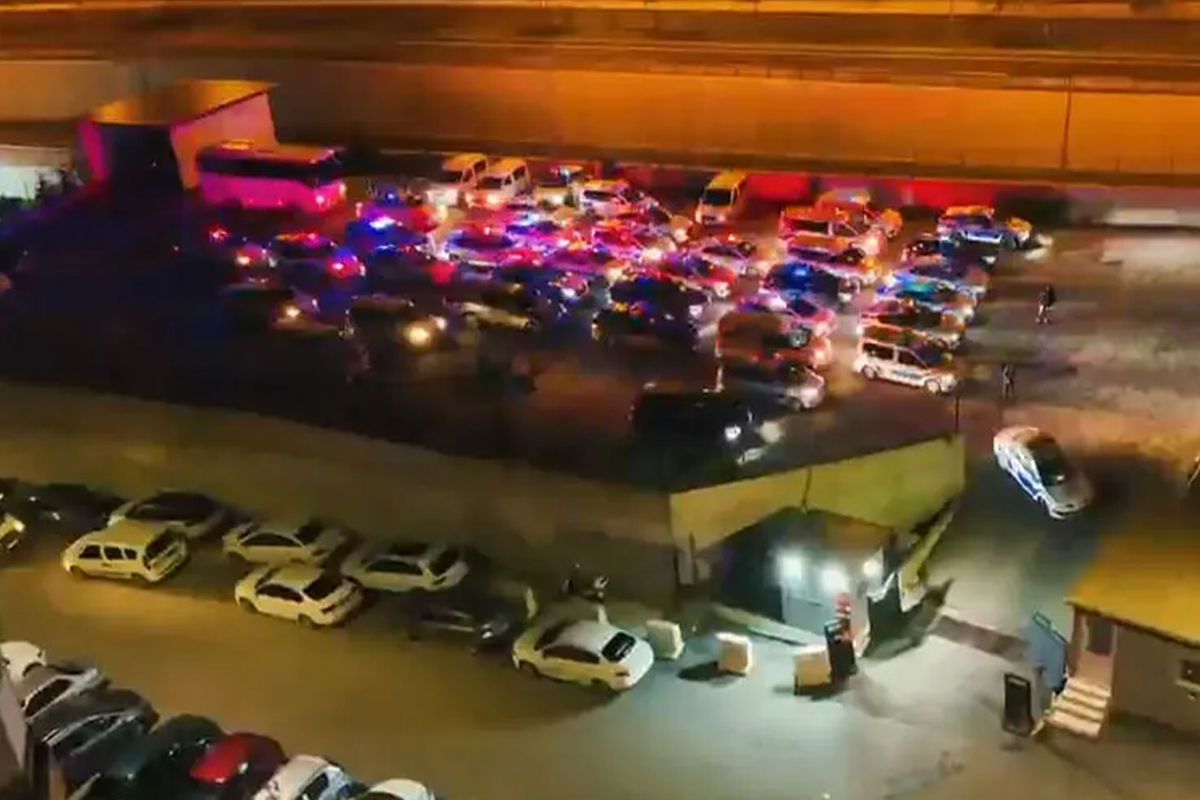 13 ilde 213 ekip ve 1220 polislik dev operasyon: 1 milyar değerinde servete el konuldu