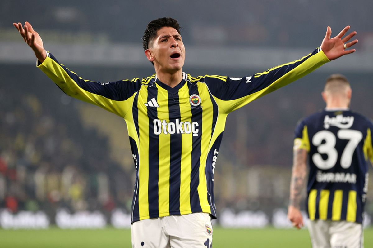 Edson Alvarez\'den yüzyılın uyanıklığı