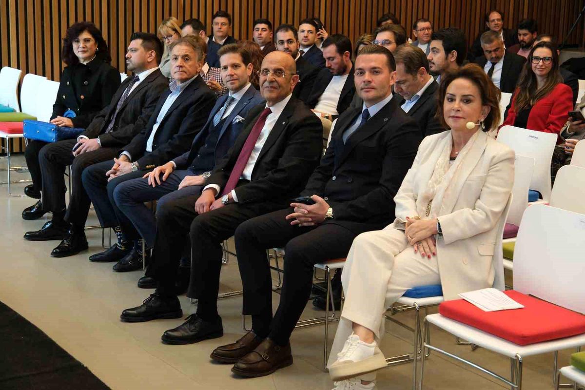 EGİAD Dönüşüm Sahnesi\'nde Liderlik ve Sosyal Etki