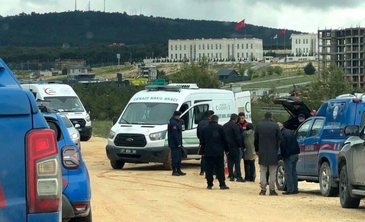 Gaziantep\'te bir şahıs aracında ölü bulundu