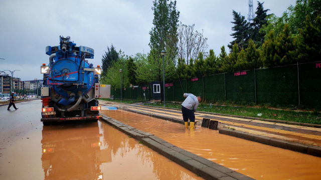 Gaziantep’te “süper hücre” felaketi: şehir adeta sular altında kaldı
