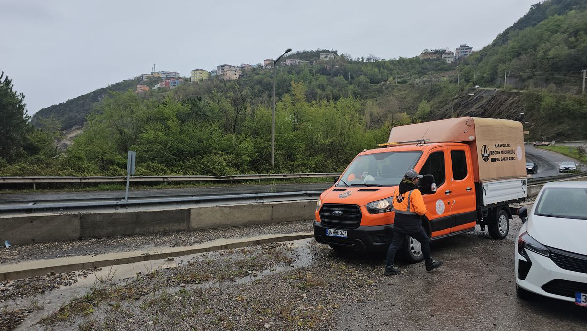 Zonguldak\'ta Heyelan Trafiği Kapatttı