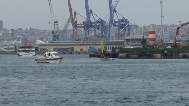 Kadıköy'de vapura binen Azerbaycanlı kadın sefer sırasında kayboldu