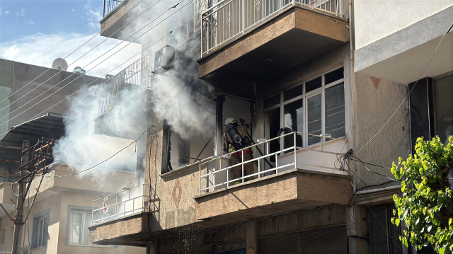 Manisa'da yaşlı adam evinde çıkan yangında hayatını kaybetti