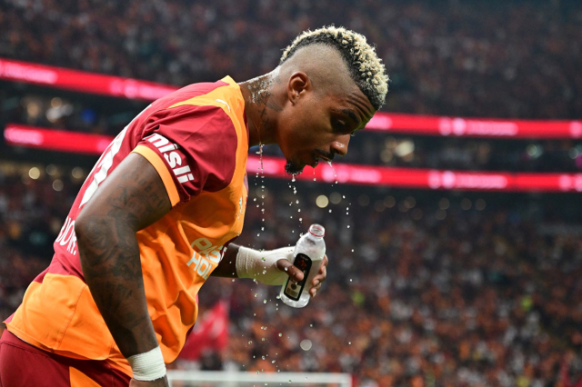 Opsiyon devreye girdi! Lemina 1 yıl daha Galatasaray'da