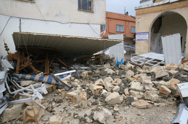 Şanlıurfa'nın Birecik ve Viranşehir ilçelerinde eğitime 4 gün ara