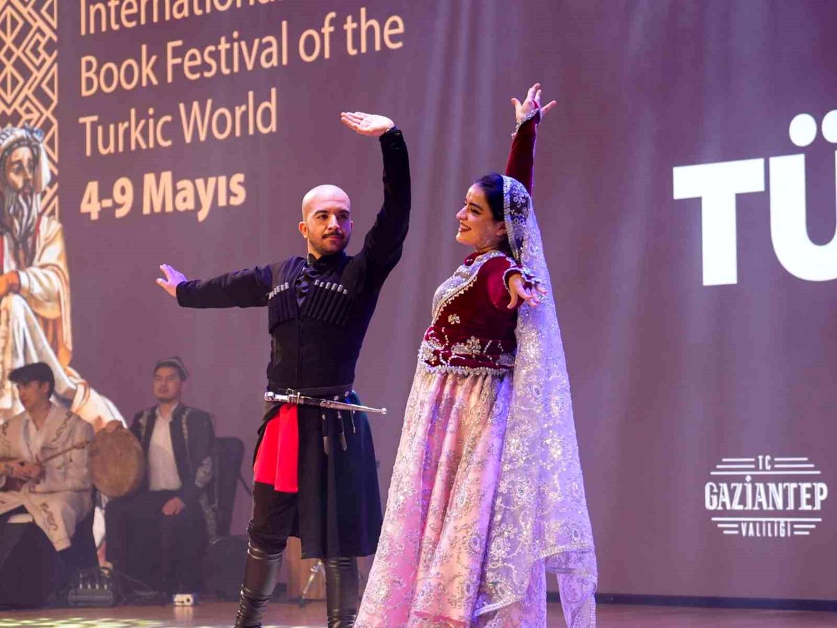 Türk dünyası Şehitkamil\'de buluştu