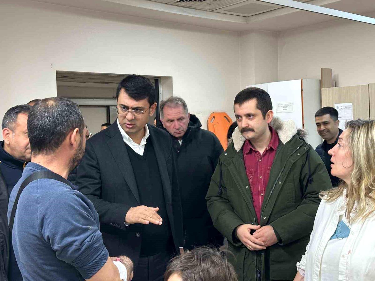 Uşak\'ta Zincirleme Kaza: 4 Ölü, 34 Yaralı
