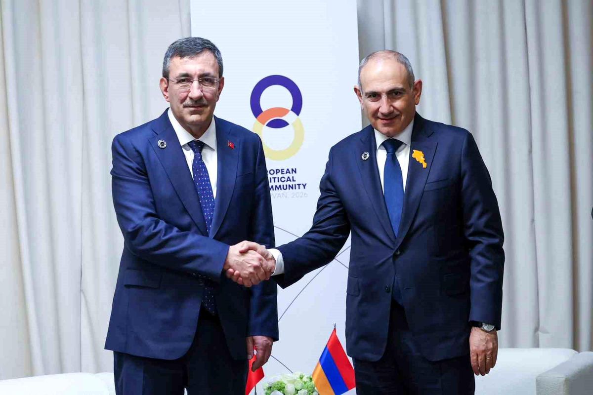 Yılmaz: "Ermenistan ile Ani Köprüsü\'nün ortak restorasyonu konusunda anlaşma imzalandı"