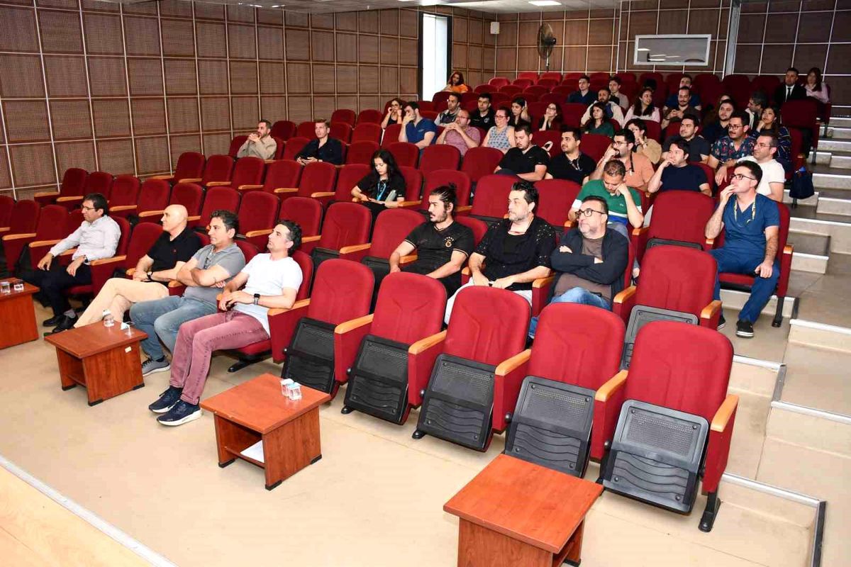 Alanya\'da Robotik Cerrahi Eğitimi Düzenlendi