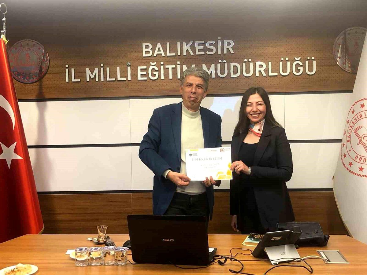 Kemal Tahir Biyografi Akademisi\'nde Ele Alındı
