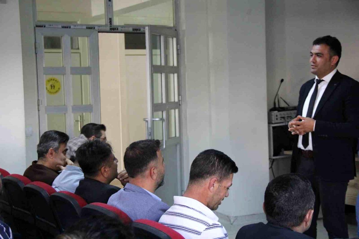 Cizre\'de Sınav Sorumlularına Eğitim