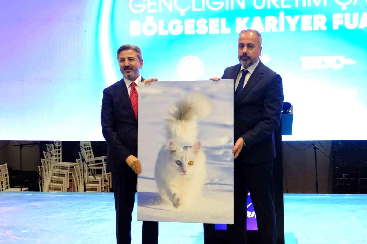 DAKAF\'26 Van\'da Açıldı