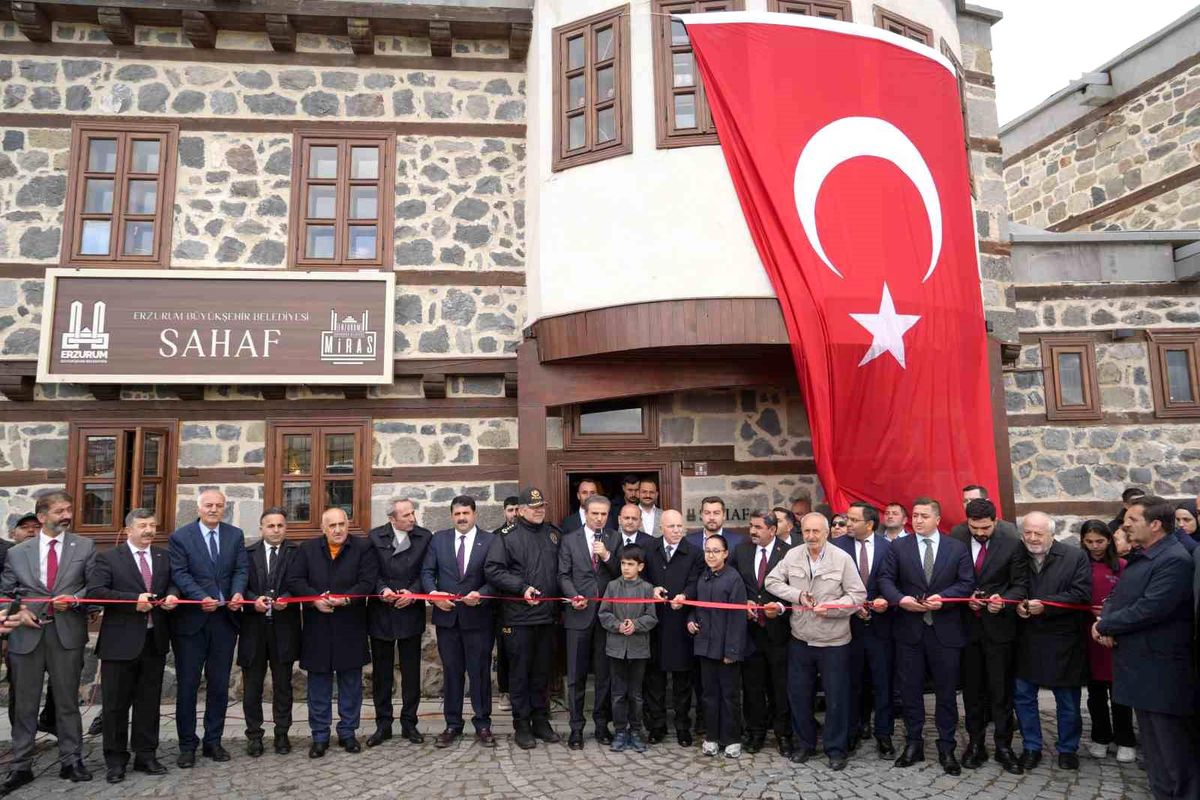 Erzurum\'daki tarih konak sahaf oldu
