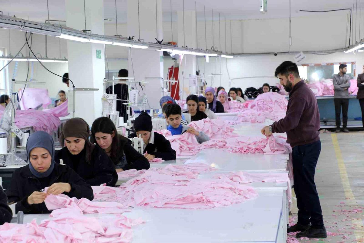 Güçlükonak\'ta Kadınlara İstihdam Sağlayan Atölye