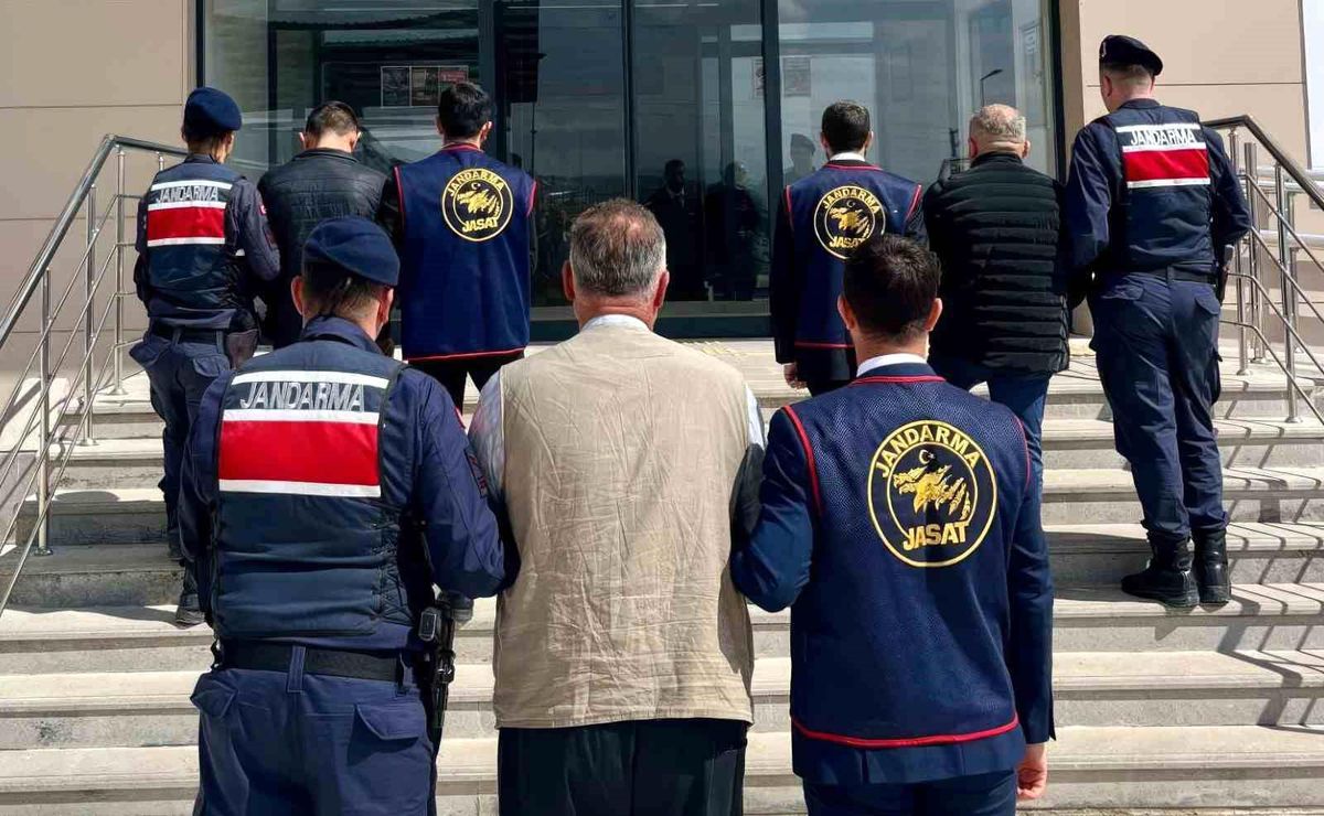 Kırıkkale\'de Hırsızlık Şüphelileri Yakalandı
