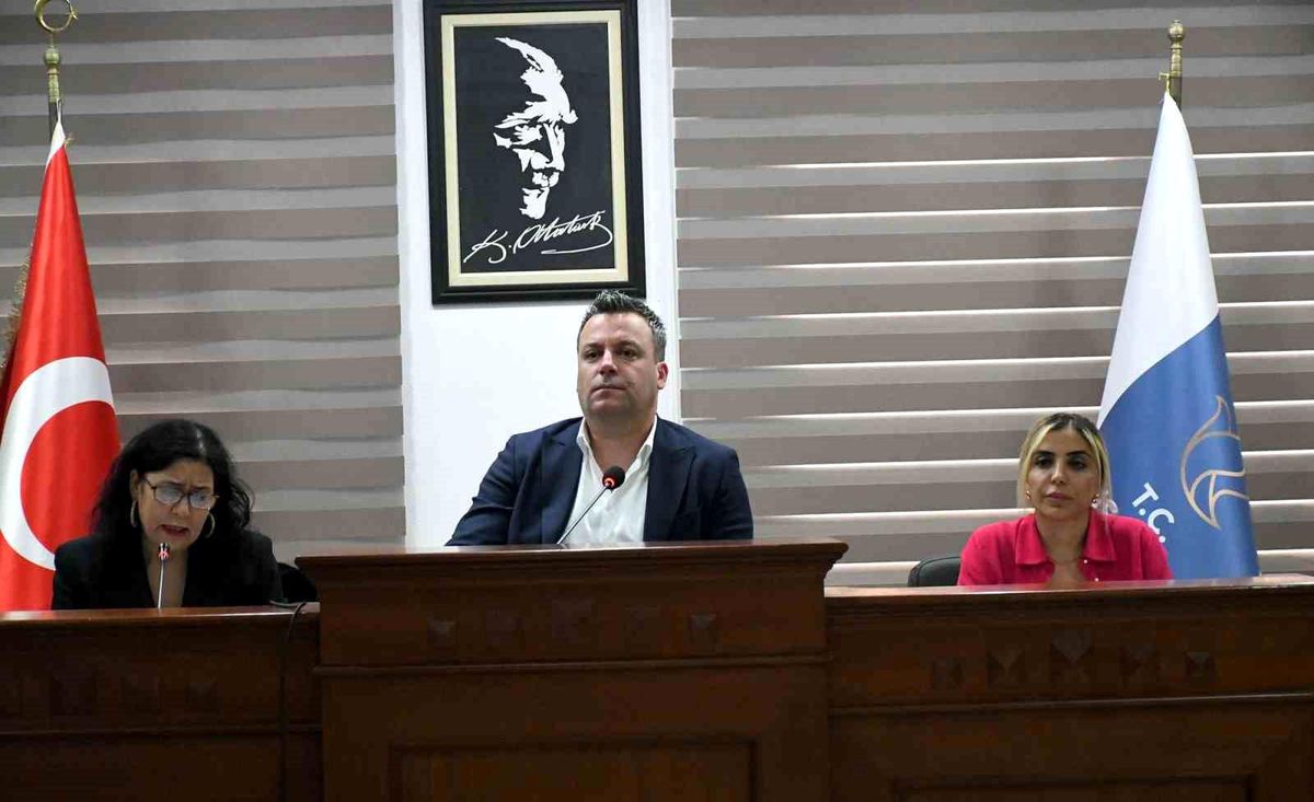 Kuşadası Belediye Meclisi\'nden kentle ilgili önemli kararlar