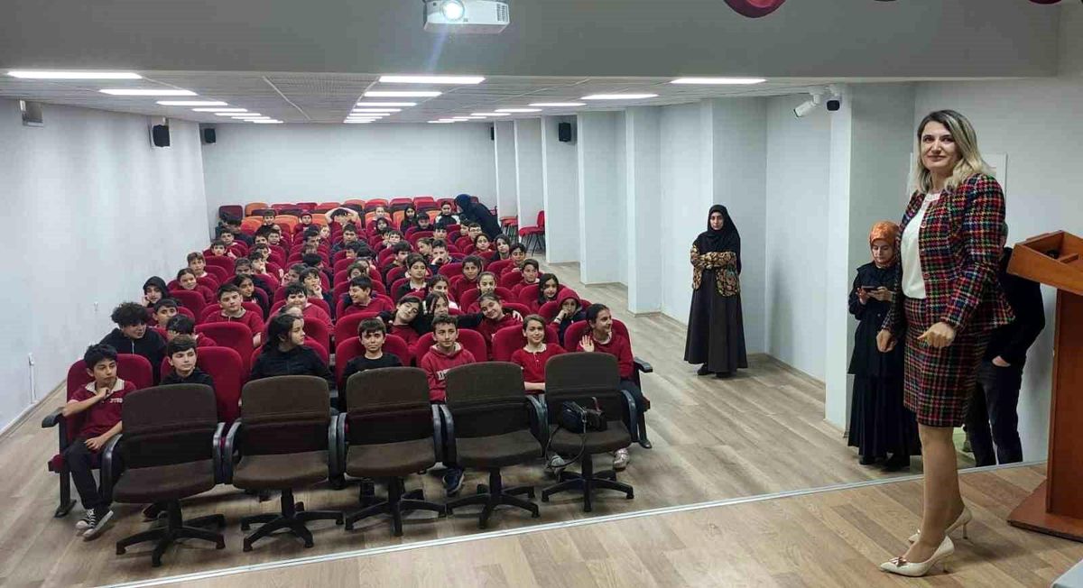 Öğrencilere Akran Nezaketi Eğitimi