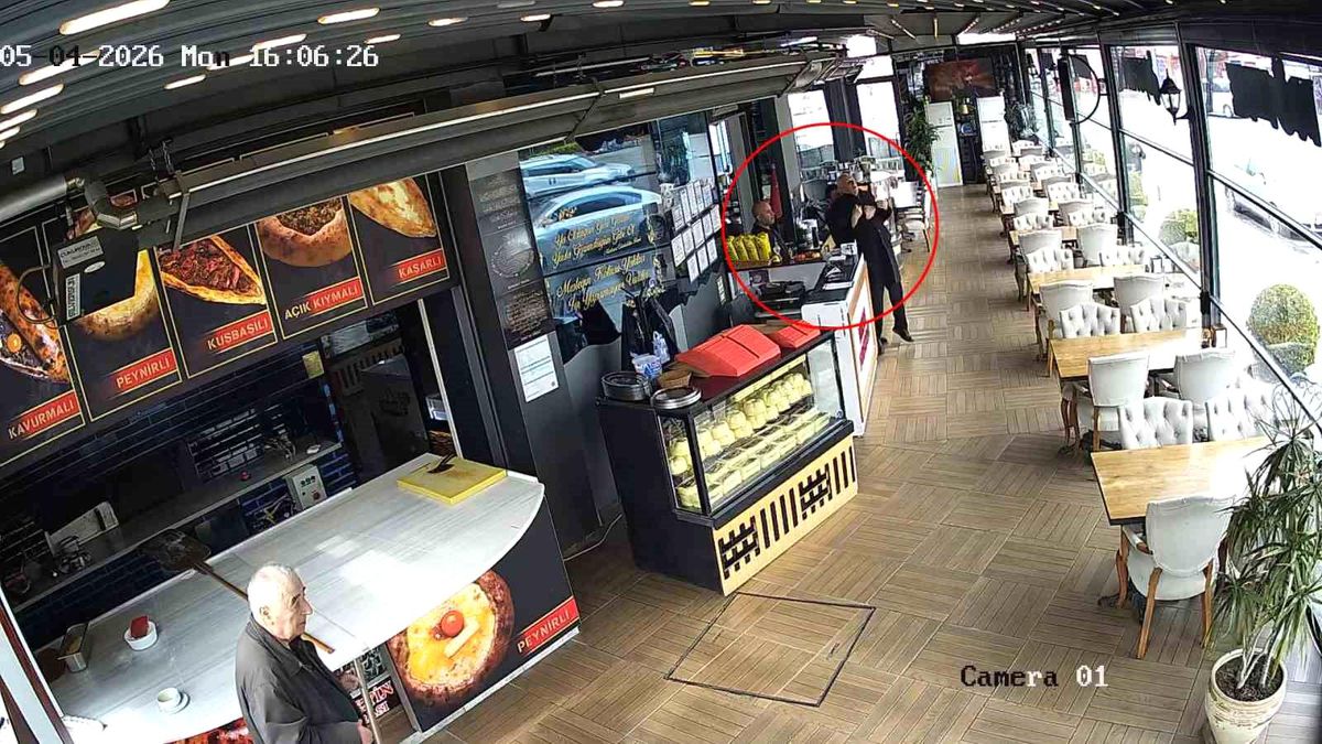 Pendik\'te Ekmek Parçasıyla Boğulma Tehlikesi