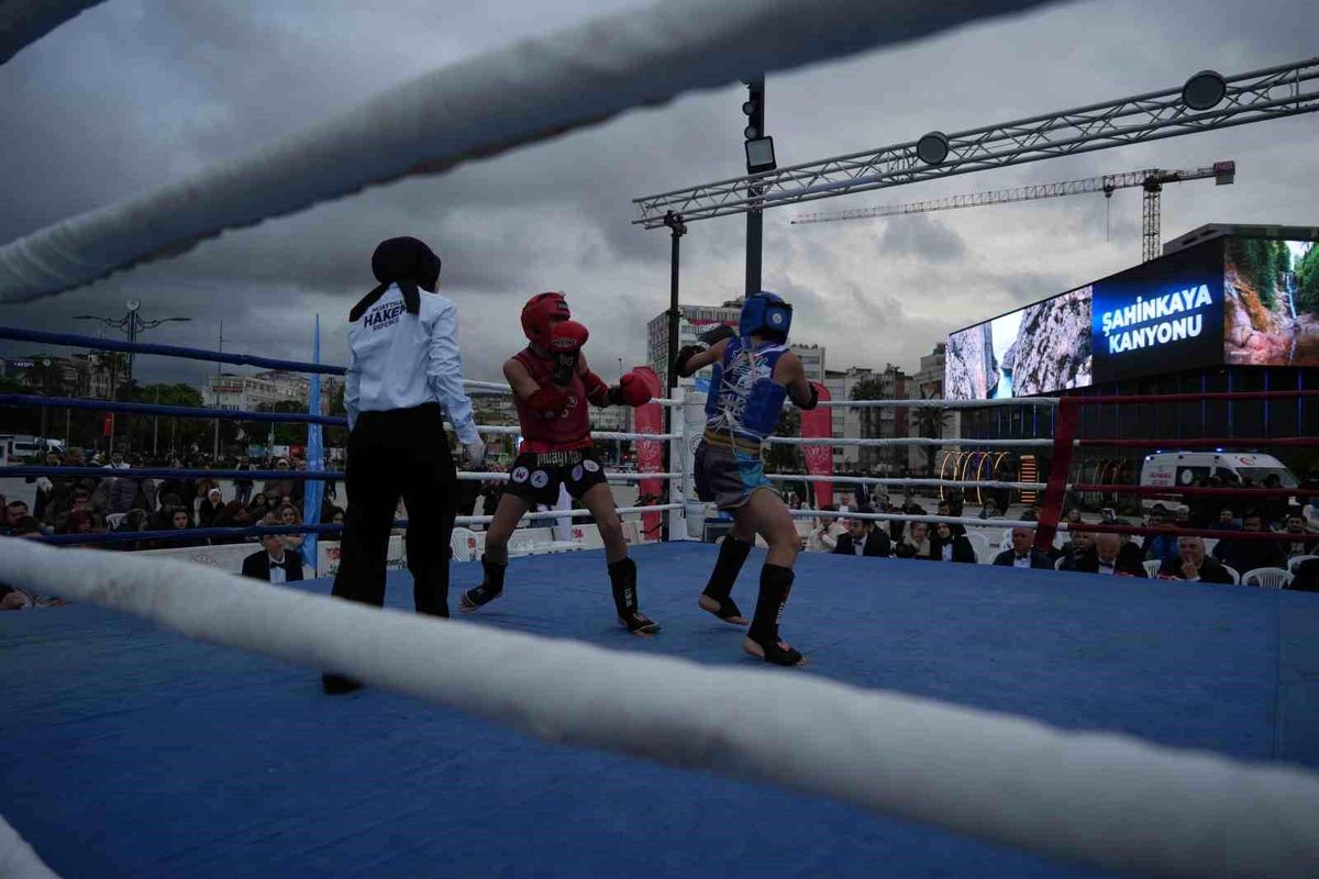 Samsun\'da Muay Thai Turnuvası Heyecanı