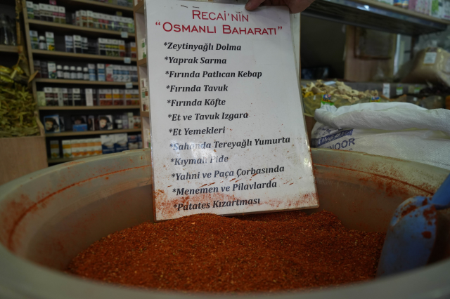 Tarifini kendi buldu, 29 yıldır aynı baharatı satıyor