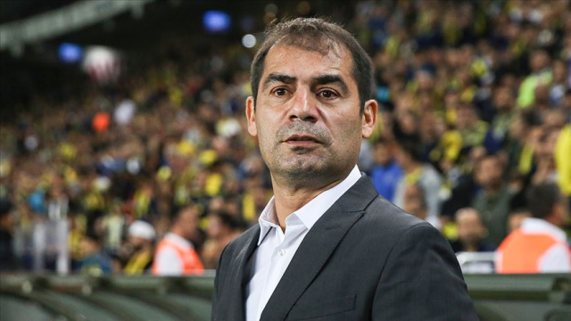 Volkan Demirel daha odasını boşaltmadan yeni hocayı buldular