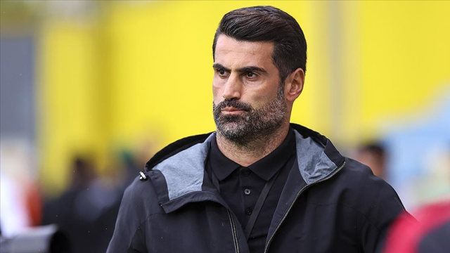 Volkan Demirel daha odasını boşaltmadan yeni hocayı buldular