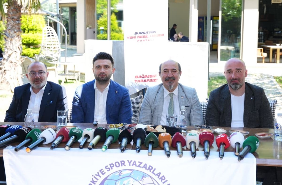 Bursaspor 1. Lig\'e Yükseldi