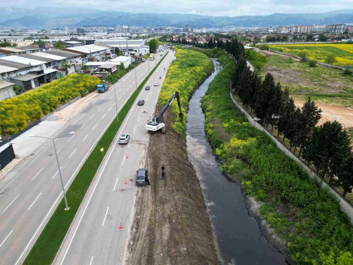 Büyükşehir Nilüferin derelerini ıslah ediyor