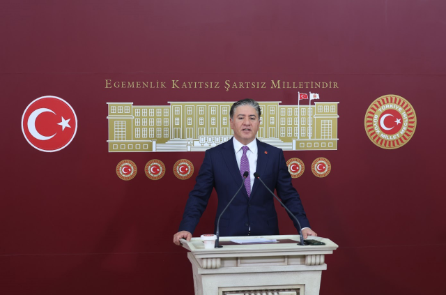CHP Grup Başkanvekili Murat Emir: Mutlak butlan Türkiye'de çok partili siyasi rejimi bitirir