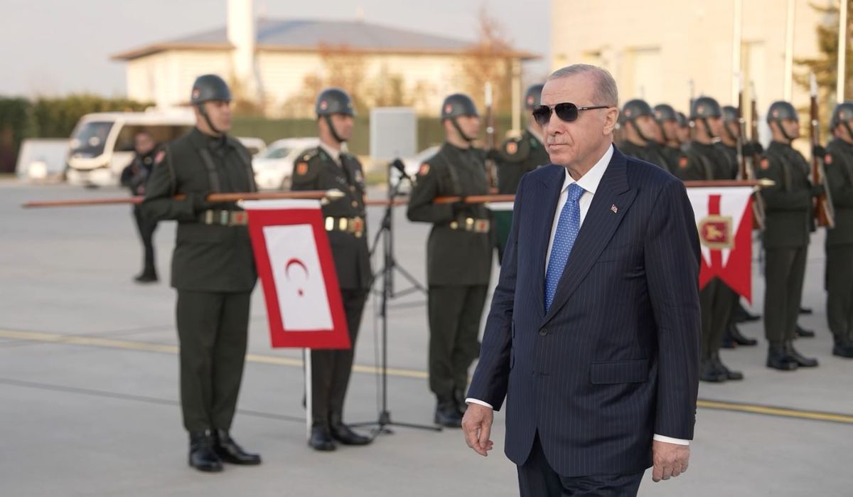 Cumhurbaşkanı Erdoğan, Cezayir Cumhurbaşkanı Tebbun’u Esenboğa’da karşıladı