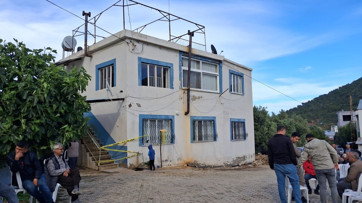 Bozyazı\'da Kardeşler Zehirlenerek Hayatını Kaybetti