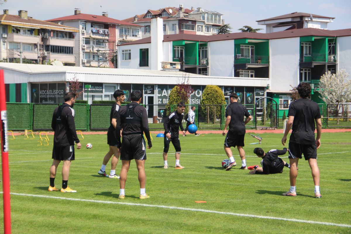 Kocaelispor, Karagümrük Maçı Hazırlıklarına Başladı