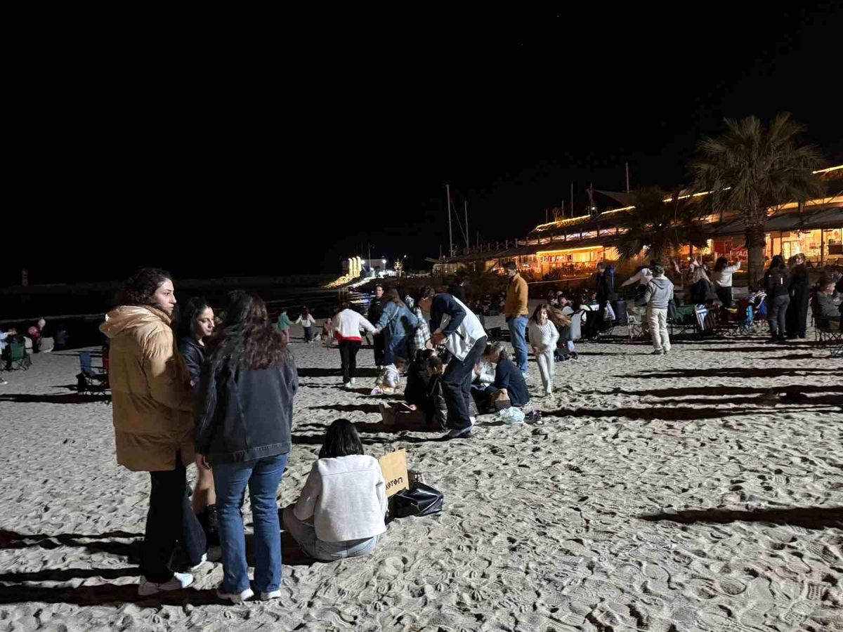 Kuşadası\'nda Hıdırellez Coşkusu