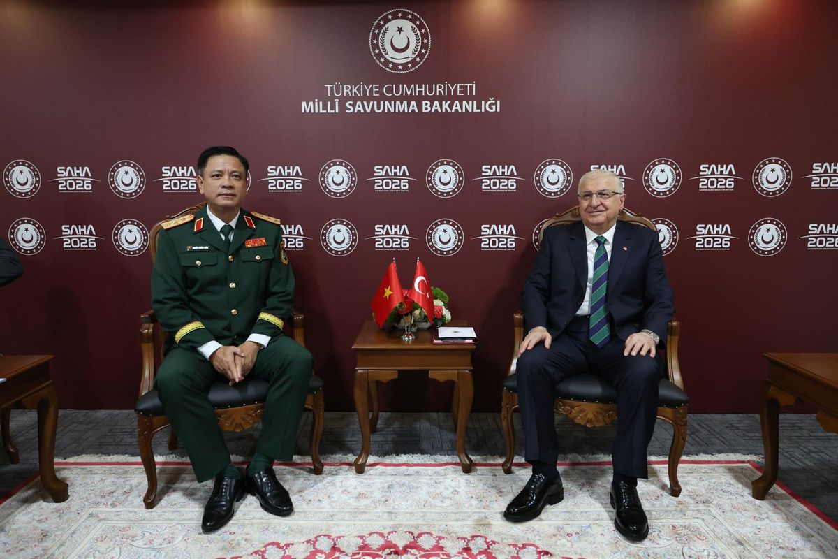 Güler, Kenya ve Vietnam Savunma Yetkilileriyle Görüştü