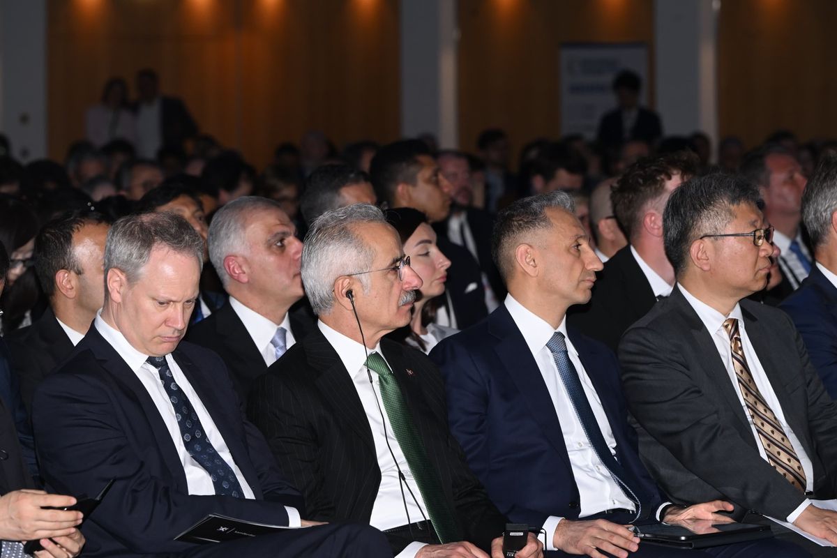 Bakan Uraloğlu Almanya\'da Ulaştırma Forumu\'nda