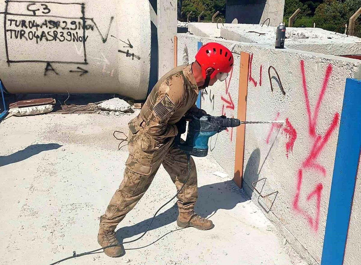 Çanakkale\'de Askerlere Arama Kurtarma Eğitimi