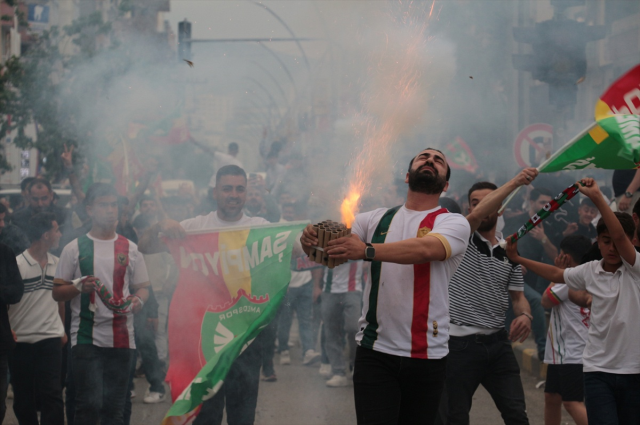 Amed Sportif Faaliyetler Başkanı Nahit Eren'den transfer müjdesi: Yıldız futbolcularla...
