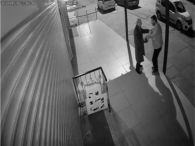 Ankara’da 93 yaşındaki adamı dakikalarca dövüp 7 bin lirasını gasbetti