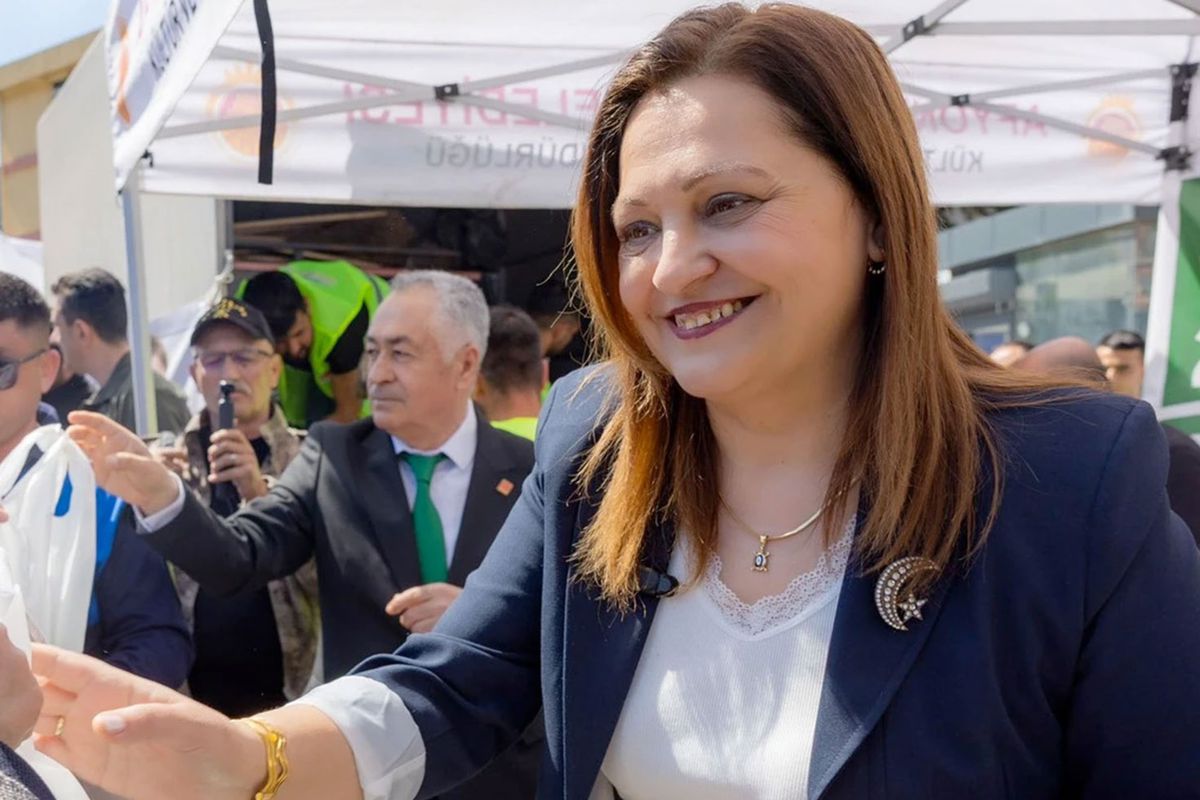 Ankara kulisleri kaynıyor: Burcu Köksal\'ın AK Parti\'ye geçeceği tarih belli oldu