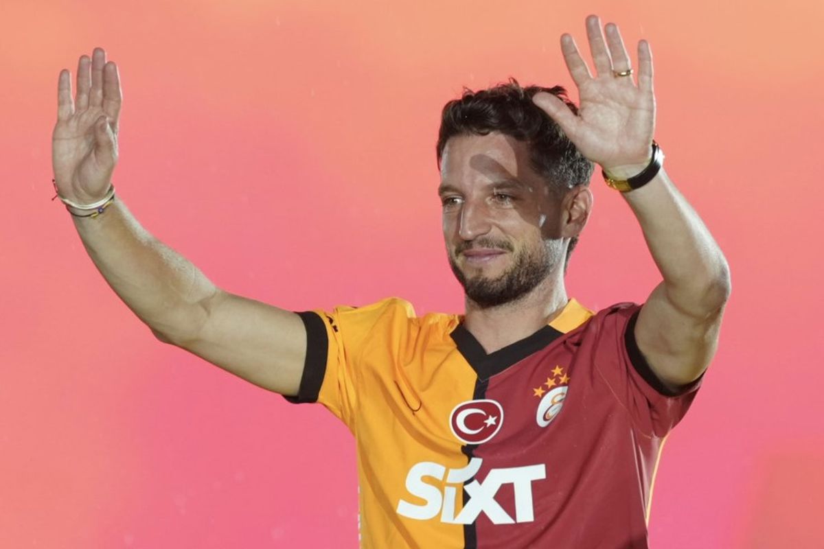 Dries Mertens yuvaya döndü