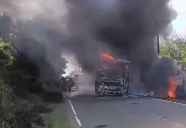 Endonezya’da katliam gibi kaza: Otobüs ve tanker çarpıştı, 16 kişi öldü