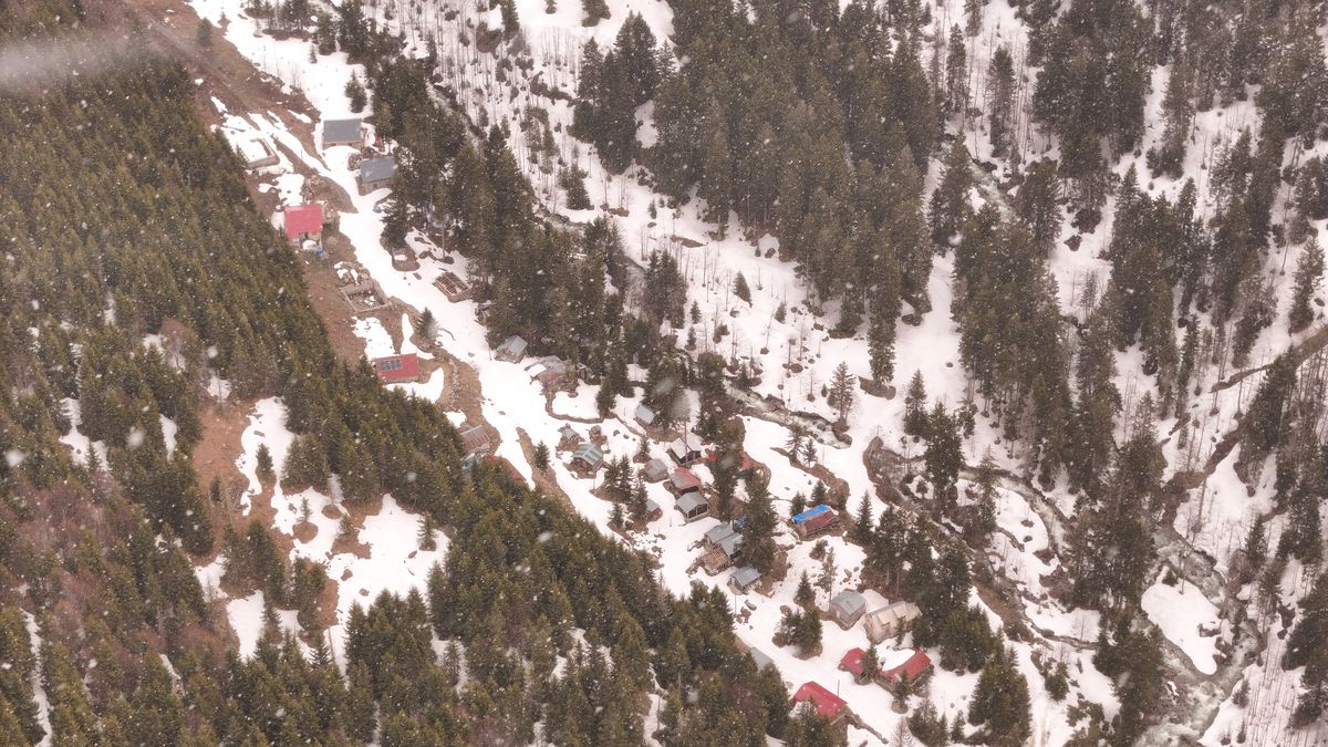 Rize\'nin Yaylaları Mayıs\'ta Beyaza Büründü