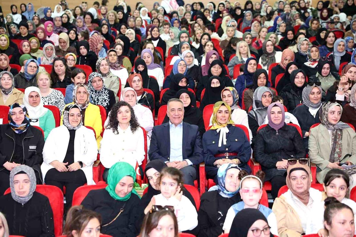 Sultangazi Belediyesi\'nden anneler için \'Bir Ninniyle Değişir Dünya\' etkinliği