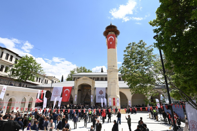 Tarihi Ulu Camii, Cumhurbaşkanı Erdoğan’ın canlı bağlantıyla katıldığı törenle ibadete açıldı