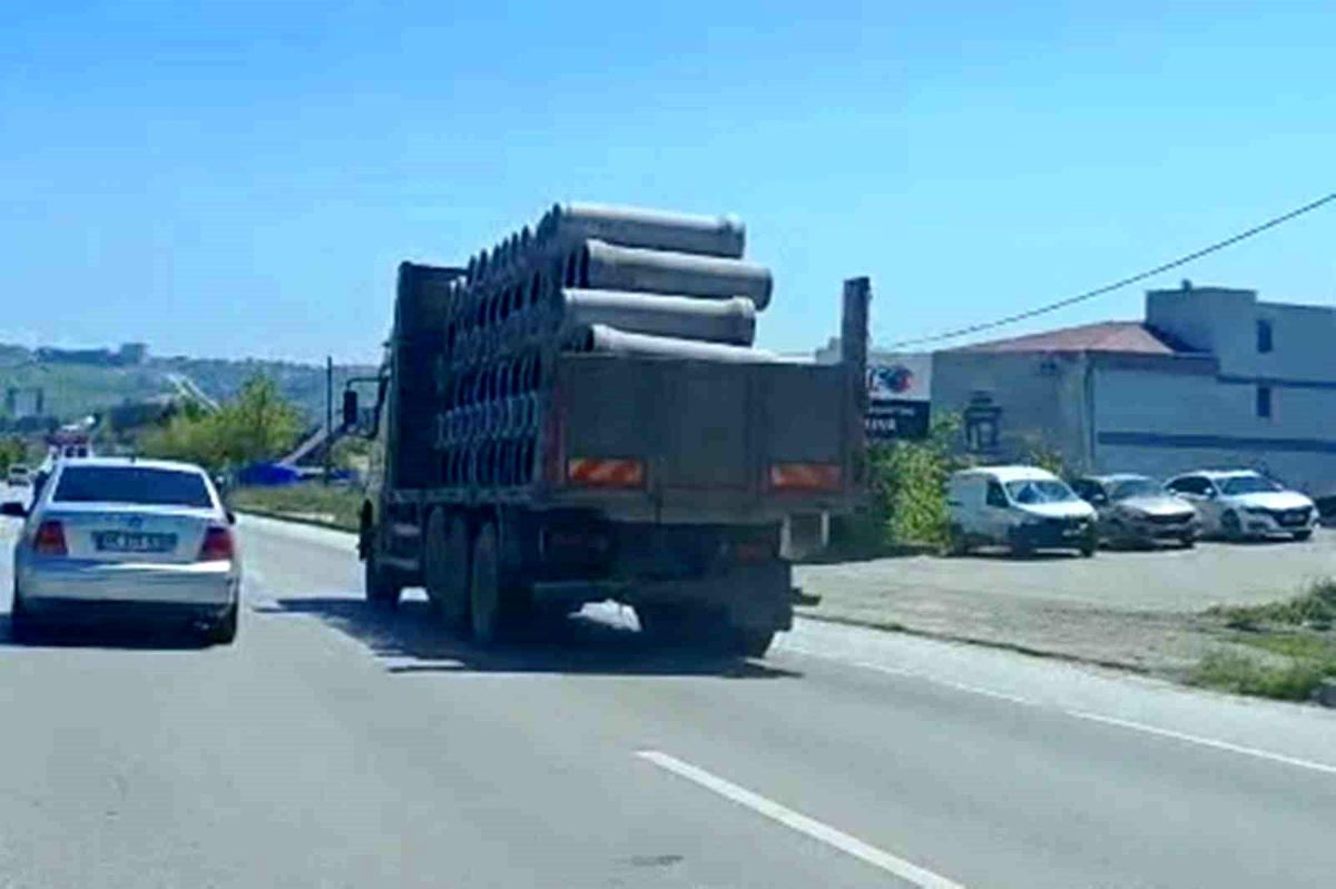 Samsun\'da Tır Tehlike Yarattı