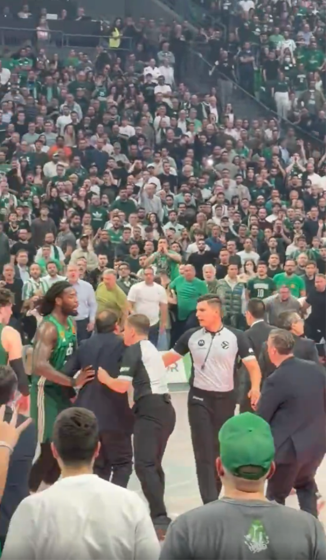 Tutmasalar vuracaktı! Ergin Ataman'ın çıldırdığı anlar