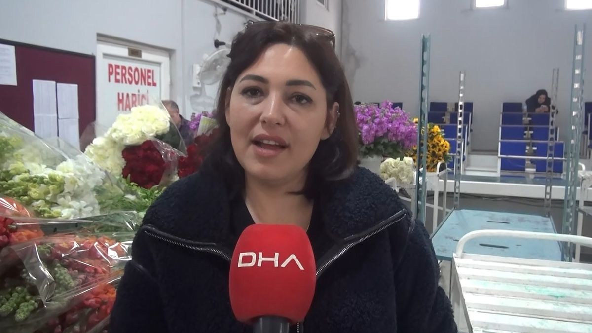 Yalova\'da Anneler Günü İçin Çiçek Mezadı Yoğun!